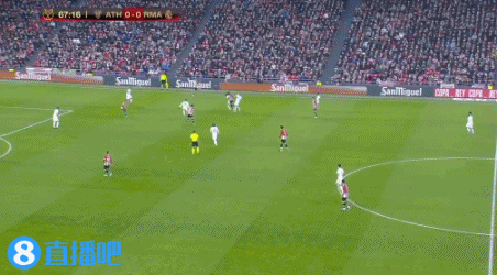 昂达夫：拜仁的一些球员强得离谱，今天他们把我们完全摧毁了